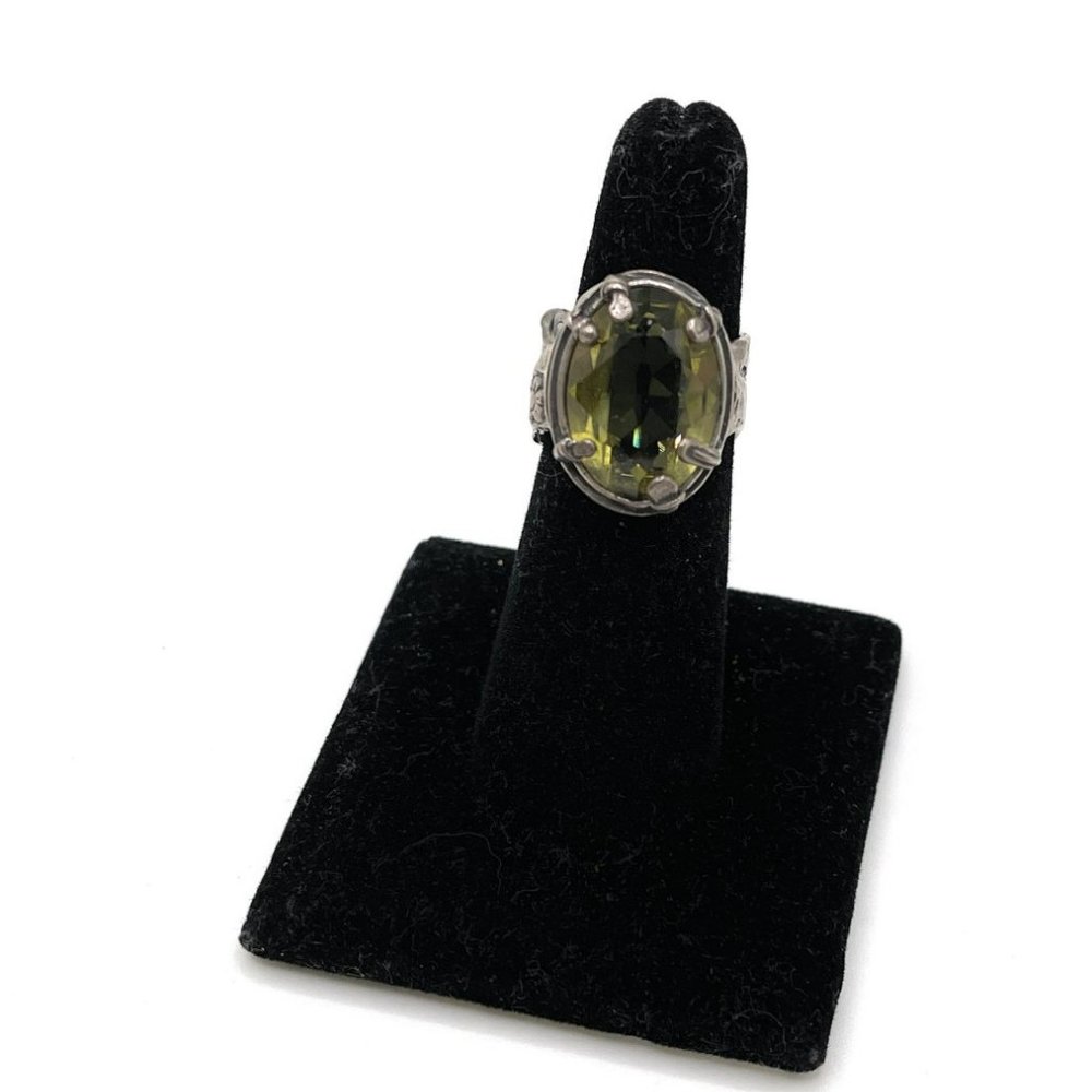 R1883 Retired Silpada Olive Swarovski Ring